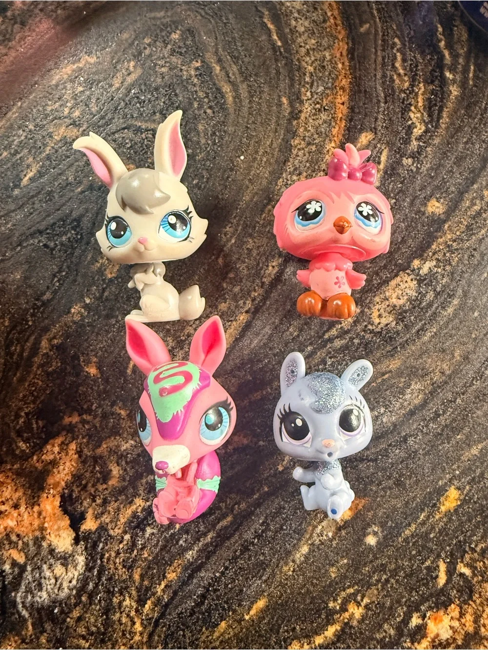 Littlest pet shop set